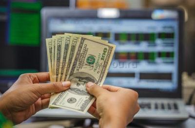 возврат средств от брокера мошенника