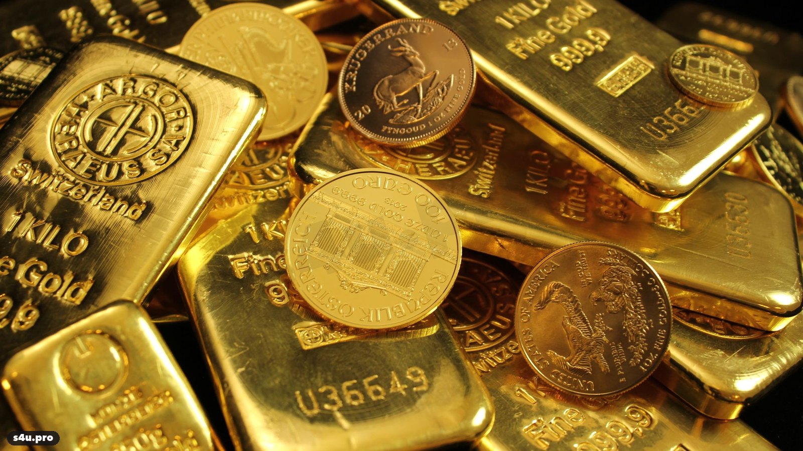 Gold bars and coins — FVG strategy on XAUUSD
